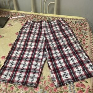 Southpole mens Sz 32 summer shorts red and black plaid